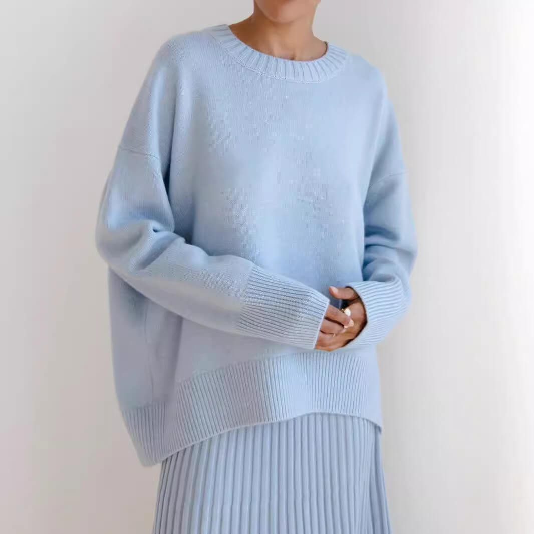 Round neck solid color loose knit sweater