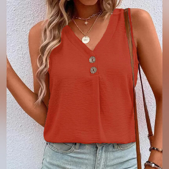 V-neck sleeveless undershirt shirt
