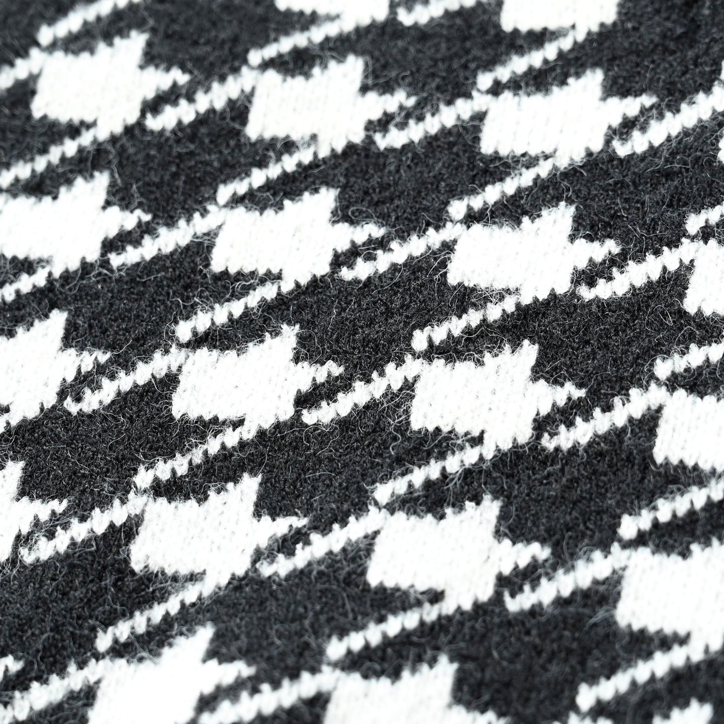 V-Neck Houndstooth Vest Without Undershirt