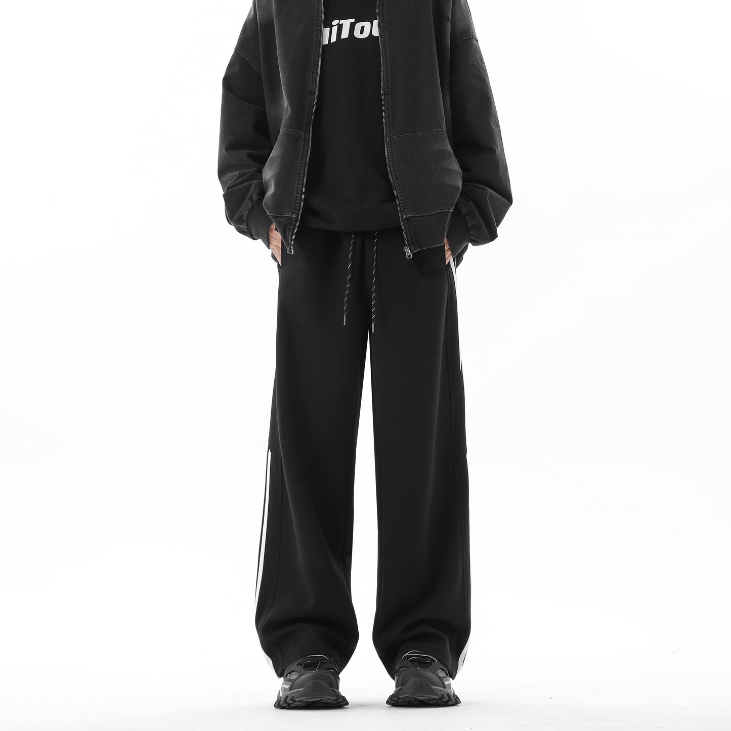 REINAREA Men’s Striped Straight-Leg Sweatpants - Loose Athletic Casual Pants(Black,Gray)