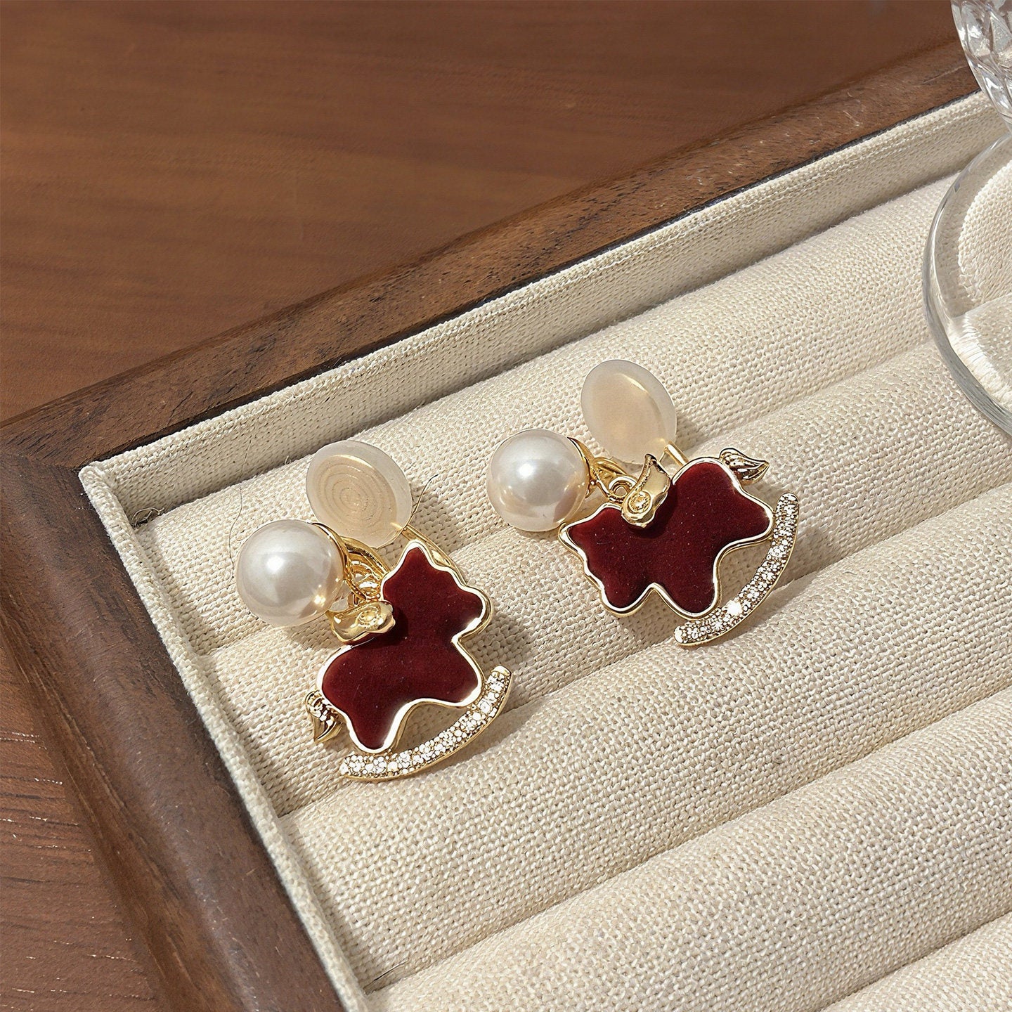 REINAREA Red Pony Pearl Earrings for Women New Year Studs & Clip-Ons, Gorgeous Statement Jewelry【105】