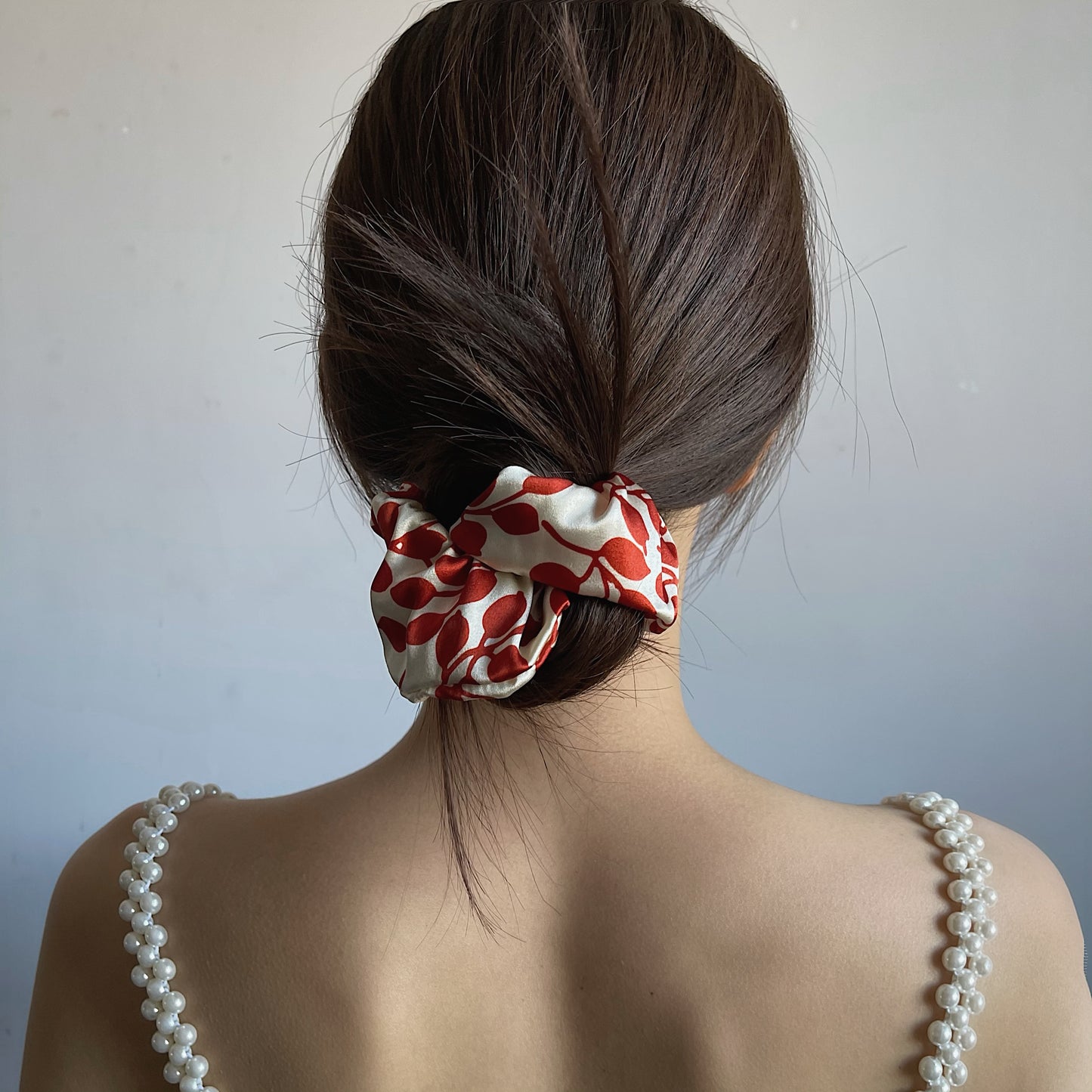 REINAREA Women’s Red Polka Dot Silk Mulberry Silk Scrunchie - French Retro Hair Tie