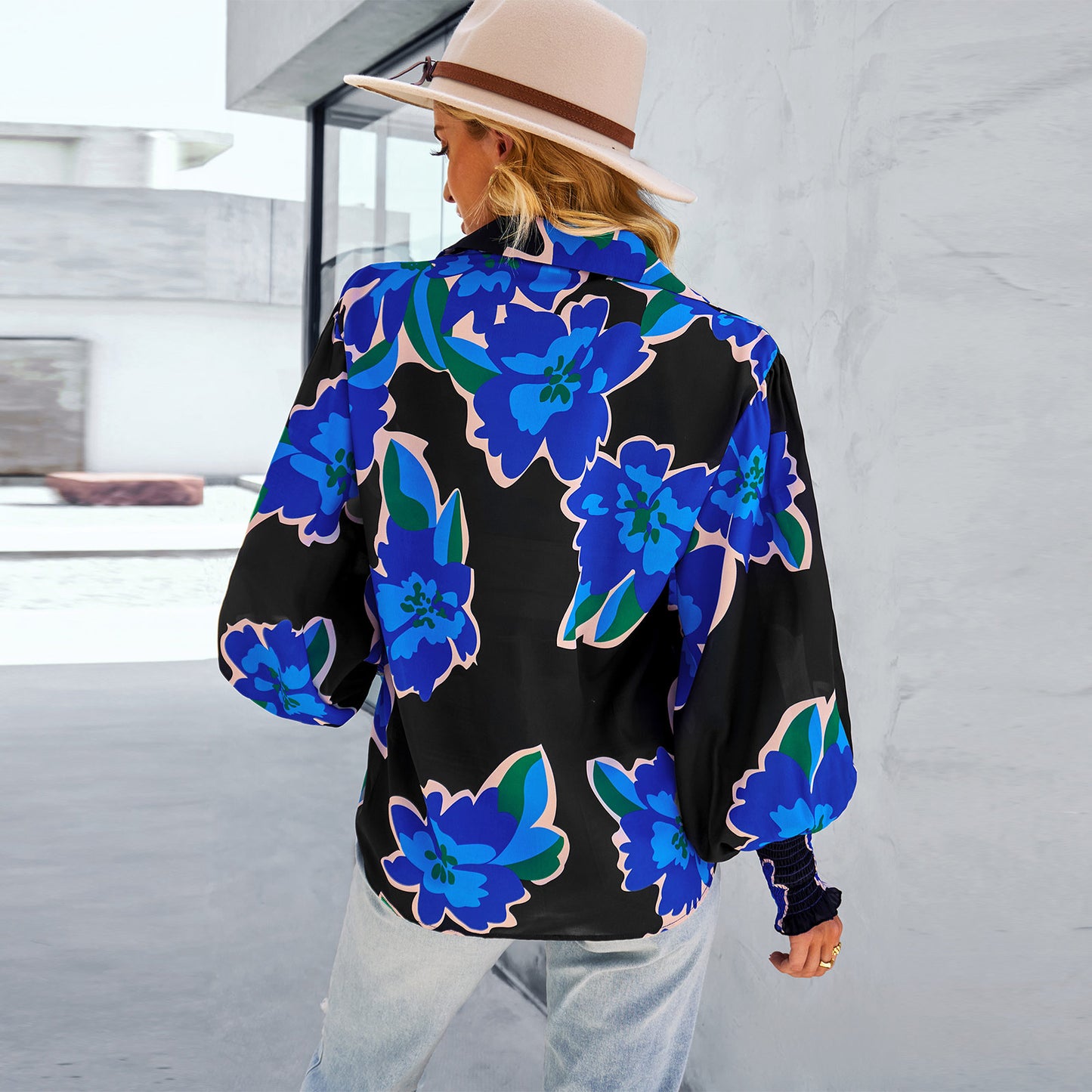 Printed Lantern Sleeve Curved Hem Shirt